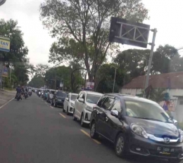 Jalan propinsi Surabaya -Ponorogo mengalami perlambatan searah, lebaran kemarin (dokpri) 