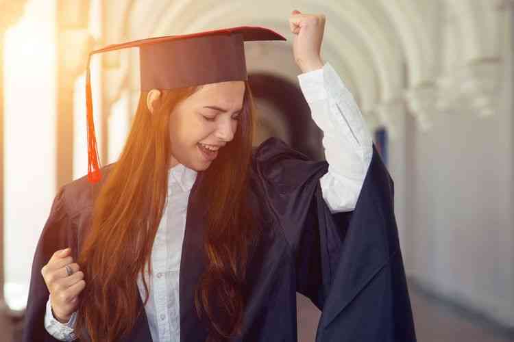 Ilustrasi mahasiswa lulus kuliah. (Shutterstock via Kompas.com)