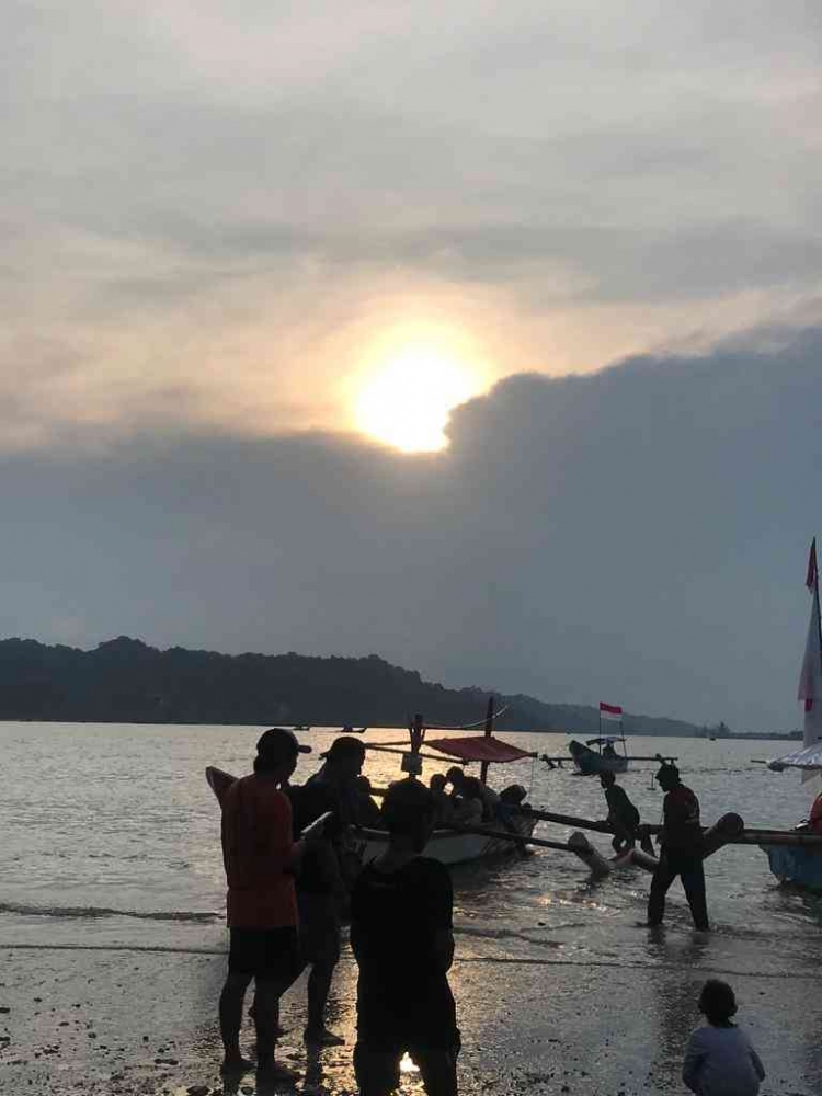 Nusakambangan Beach in Cilacap, Central Java, Indonesia. doc : vella (self).