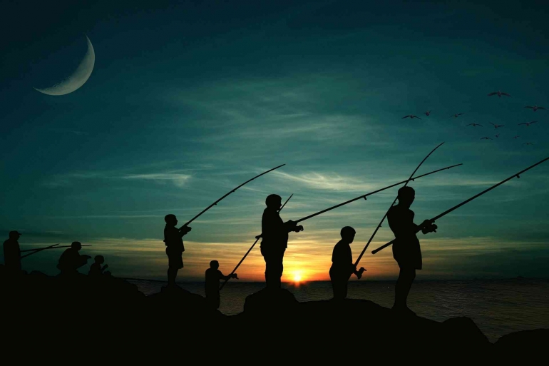 Hobi memancing, foto oleh Syaibatul Hamdi dari Pixabay.