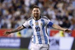 Lionel Messi, Mega Bintang Argentina. (Foto: AFP/ANDRES KUDACKI/ via KOMPAS.COM)
