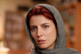 Leila Hatami dalam Jodaeiye Nader az Simin (2011), foto dari Rotten Tomatoes.