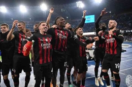 AC Milan  meraih tiket ke semifinal Liga Champions 2022-2023 usai menyingkirkan Napoli di perempat final dgn keunggulan agregat 2-1. Bolasport.com