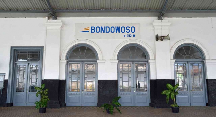 Stasiun Bondowoso (foto : heritage.kai.id)