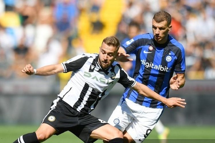 Pertandingan Udinese vs Inter Milan dimenangkan tuan rumah dengan skor 3-1 pada pekan ketujuh Liga 1 2022-2023 di Stadion Friuli, Minggu (18/9/2022) malam WIB. (Foto: ALESSANDRO SABATTINI via kompas.com)