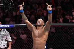 Jailton Almeida, foto dari UFC.com via Getty Images.