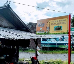 Gerai Toge Goreng Pak Abung, Cijeruk, Bogor. (Sumber: Dokumentasi pribadi)