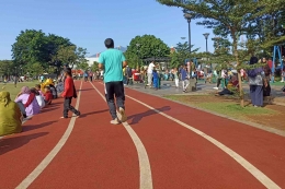 Jogging track (foto by widikurniawan)