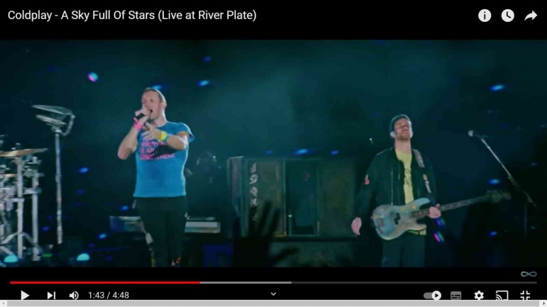 Sumber gambar Youtube Coldplay