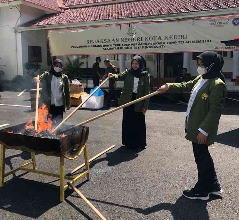 Mahasiswa FH UPN "Veteran" Jatim Laksanakan Magang MBKM Dan ...