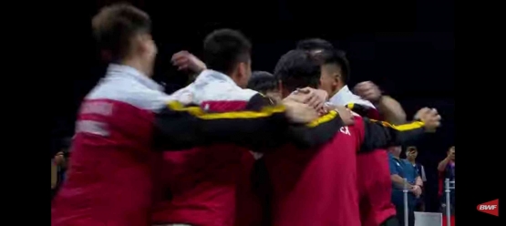 Sukacita tim China usai menangi Piala Sudirman sekali lagi (Bidik Layar YouTube.com/BWF TV) 