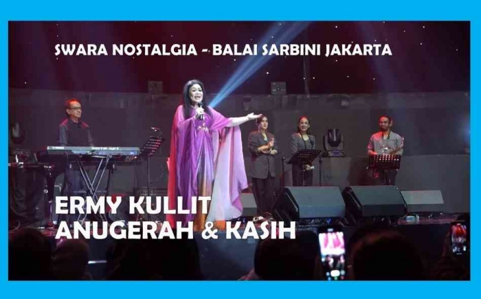 Ermy Kullit bernostalgia diiringi Irvan Band di Balai Sarbini Jakarta. Foto: Isson Khairul