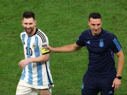 Lionel Messi dan Lionel Scaloni | Getty Images