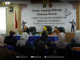dok. Humas BHP Surabaya/Dekan Universitas Merdeka Pasuruan didampingi Kurator Keperdataan Madya BHP Surabaya, Kurniawati dan juga Agung Tjahjono