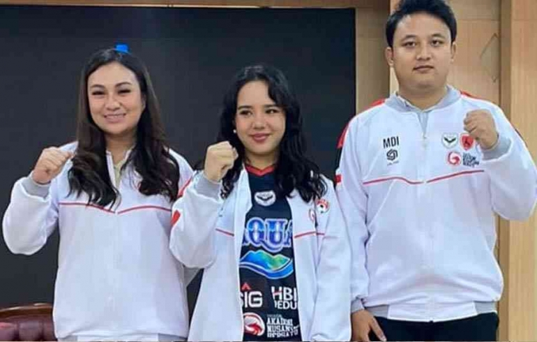 Rannya Agustyra Kristiono dan Serena Cosgrova Francis Pimpin Tim Sepak Bola U-16 Indonesia ke Barcelona (Foto Dok. Tim Indonesia U-16)