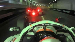 Lando Norris terhalang oleh mobil Ferrari Cgarles Lecelrc saat sedang melakuakn lap kualifikasinya (youtube.com/@formula1)