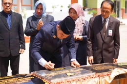 Dr. Andi Harun (Walikota Samarinda), saat pelantikan Kepala Sekolah (Dokumen pribadi : Riduannor/Istimewa)