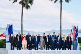 Foto Bersama dengan Para Pemimpin G7 dan Negara Mitra, Hiroshima Jepang (20 Mei 2023) | Foto: BPMI Setpres