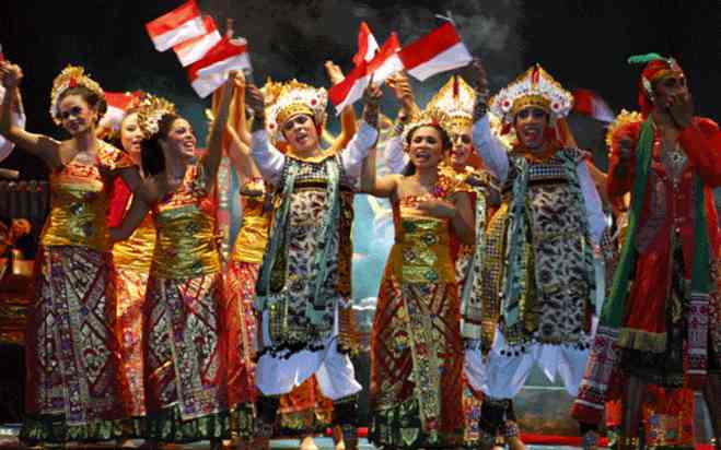 Mempertahankan Identitas Budaya Di Era Modern - Kompasiana.com