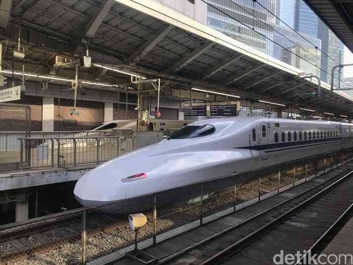 Ilustrasi kereta api Shinkansen|dok. Rolando Fransiscus Sihombing/detik.com