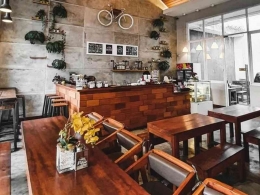 Sumber : Lynne's Coffee And Kitchen