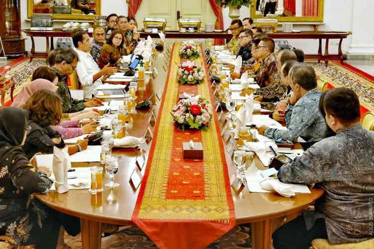 Presiden Jokowi bertemu pimpinan media dan content creator. Foto: Agus Suparto melalui kompas.com