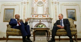 Presiden Vladimir Putin bertemu dengan Presiden Afsel Jacob Zuma. Foto: umaizi.com