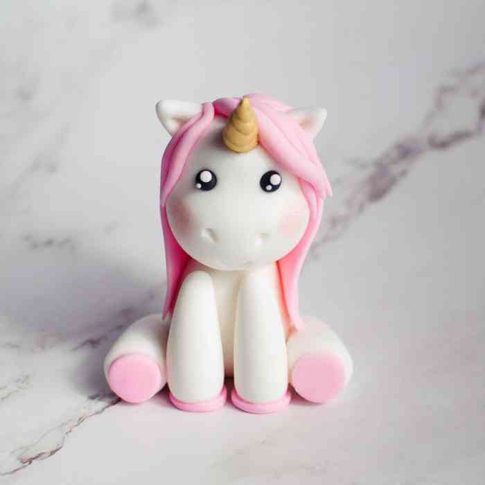 https://www.edithpatisserie.com/decorations/fondant-toppers/animals/unicorn-fondant-topper