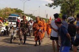 Biksu Thudong sampai di Kota Semarang (Sumber gambar: kompas.com - Muchammad Dafi Yusuf)