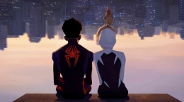Miles Morales & Gwen Stacy dalam Spider-Man: Across the Spider-Verse (2023), foto dari IMDb.