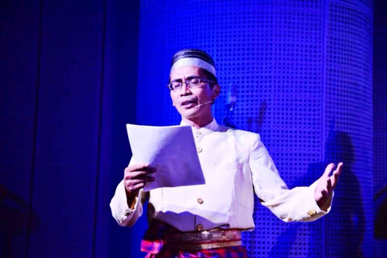 Pertunjukan 'pembacaan dramatik' I La Galigo, di Gedung Indonesia Kaya Jakarta, sebagai upaya pembelajaran sastra Bugis klasik (Foto: Dok. Pribadi) 
