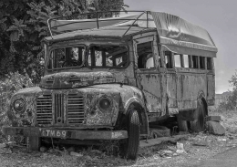Bus rusak (Sumber:Shauking-Pixabay.com)