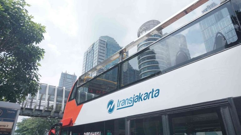 Bus Tingkat Transjakarta. Sumber : Dokumen Pribadi