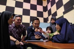 Pelatihan literasi digital bagi komunitas disabilitas digelar secara simultan di Temanggung dan Yogyakarta di awal Juni 2023 ini. Pelatihan diikuti to