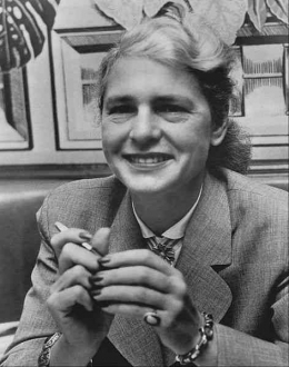 https://commons.wikimedia.org/wiki/File:Margaret_Bourke-White_1955.jpg