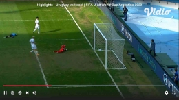 Laga semifinal Piala Dunia U-20 2023, terlihat lapangan sekelas tarkam. (Foto: tangkapan layar/vidio.com)