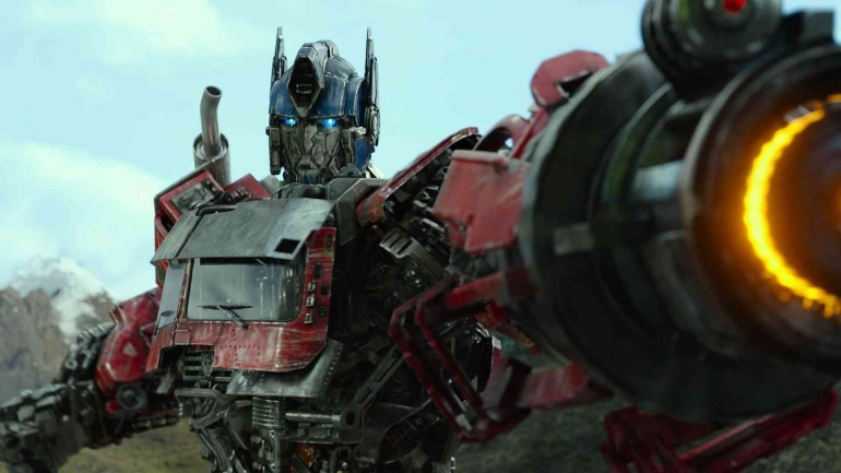 Adegan dalam film Transformers: Rise of the Beasts. (Foto dari Rotten Tomatoes)