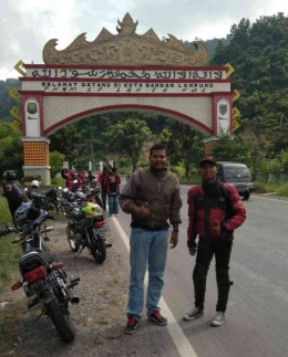 Komunitas motor melakukan touring daerah Lampung (Dok. Pribadi.