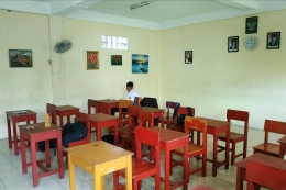 SMP swasta di Bekasi Selatan berusaha bertahan dengan jumlah siswa baru yang hanya 1 digit pada tahun ajaran 2019/2020. (KOMPAS.com/VITORIO MANTALEAN)