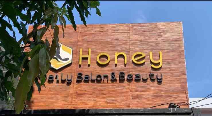 Tampak depan Honey Daily Salon Yogyakarta. (Sumber: Realth Agency)