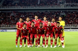 Rafael Struick masuk starting eleven Indonesia melawan Palestina saat pertandingan FIFA Matchday yang berakhir dengan skor 0-0 di Stadion Gelora Bung Tomo Surabaya, Rabu (14/6/2023) malam. (Foto: KOMPAS.com /SUCI RAHAYU)