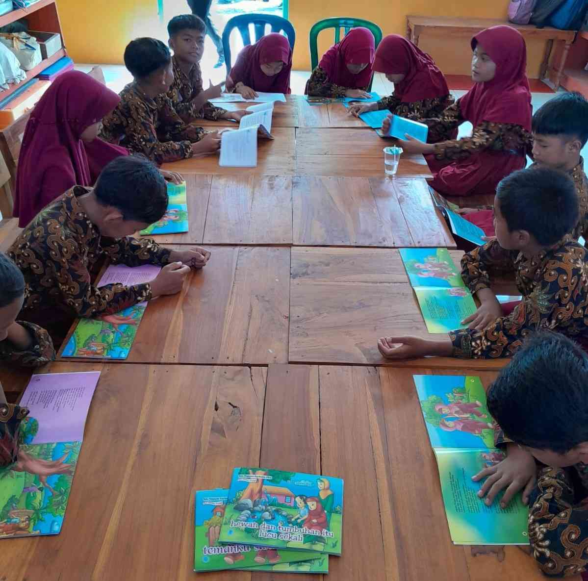 Press Release: Meningkatkan Minat Literasi Dan Numerasi Siswa Halaman 1 ...