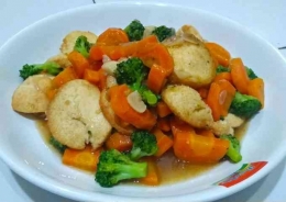 Ilustrasi tofu tumis sayuran oleh cookpad.com