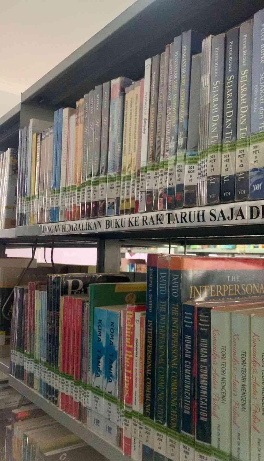 Perpustakaan Sebagai Tempat Bertemunya Ide dan Komunitas-www.perpustakaan.org