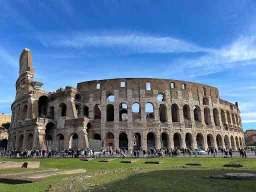Gambar Roma Mengenal Colosseum Roma, Tempat Bersejarah yang Menakjubkan di Italia ...