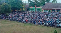 Kendaraan bermotor di sebuah sekolah di Tangerang Sumber: Akurat.co