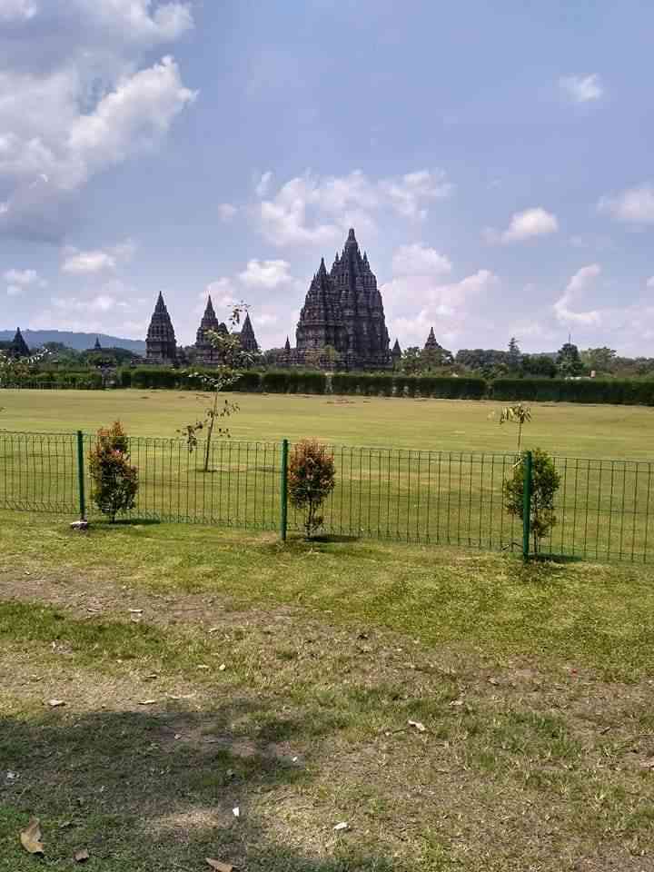 Panorama Candi Prambanan (Dok. Pribadi).