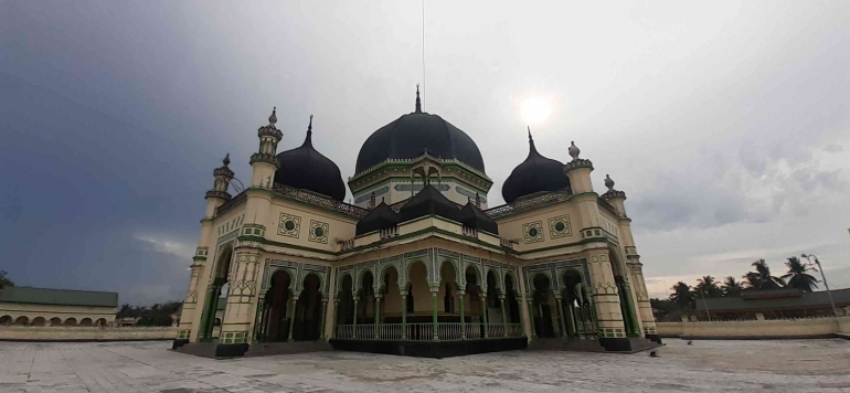 Masjid Azizi Langkat, SUMUT. (Koleksi Pribadi)