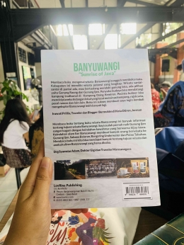Testimoni buku Banyuwangi di bagian belakang buku | Dok. Pribadi