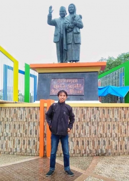 Patung Habibie Ainun di Kota Parepare, Sulawesi Selatan/Dok Pribadi